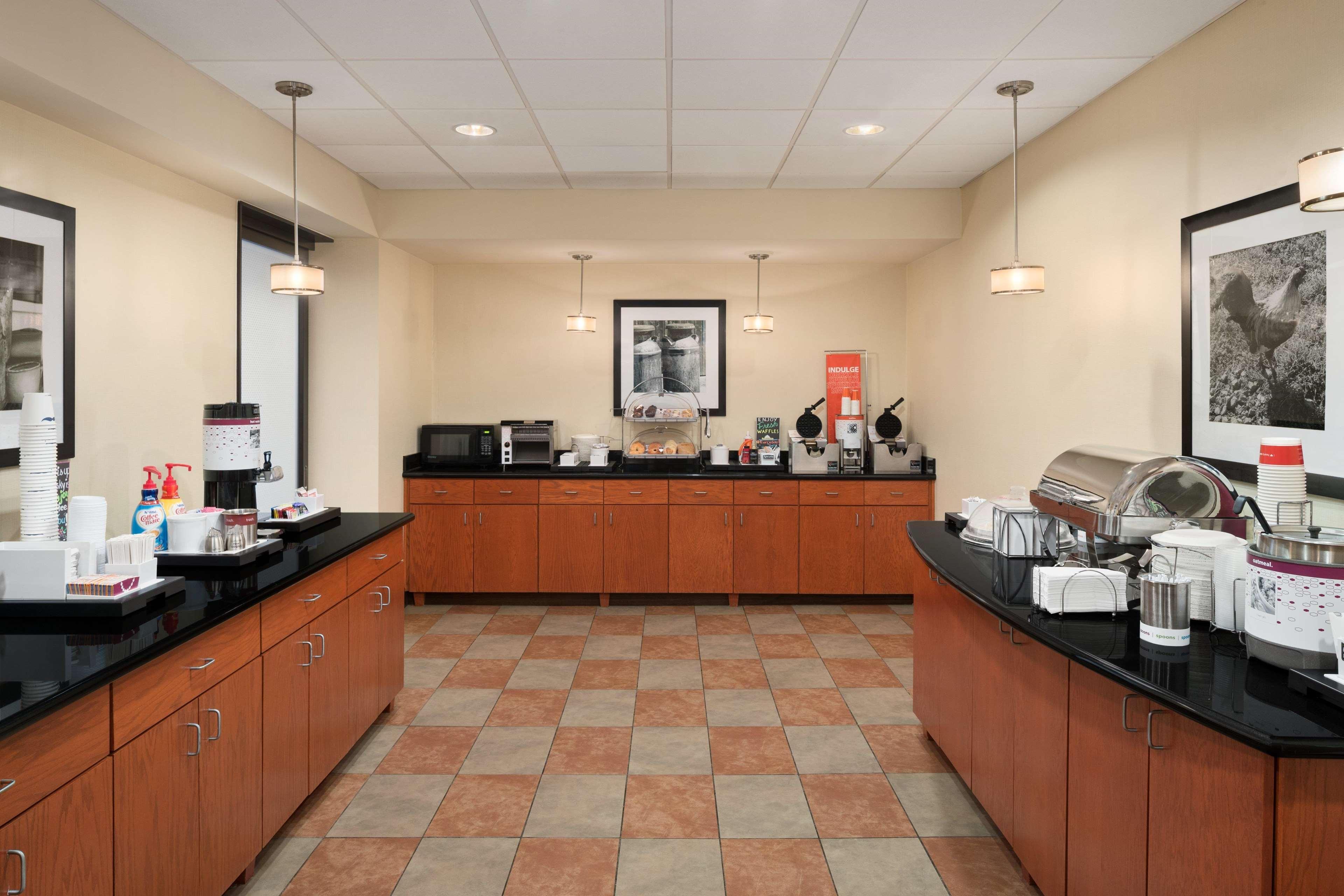 Hampton Inn Belle Vernon Ngoại thất bức ảnh