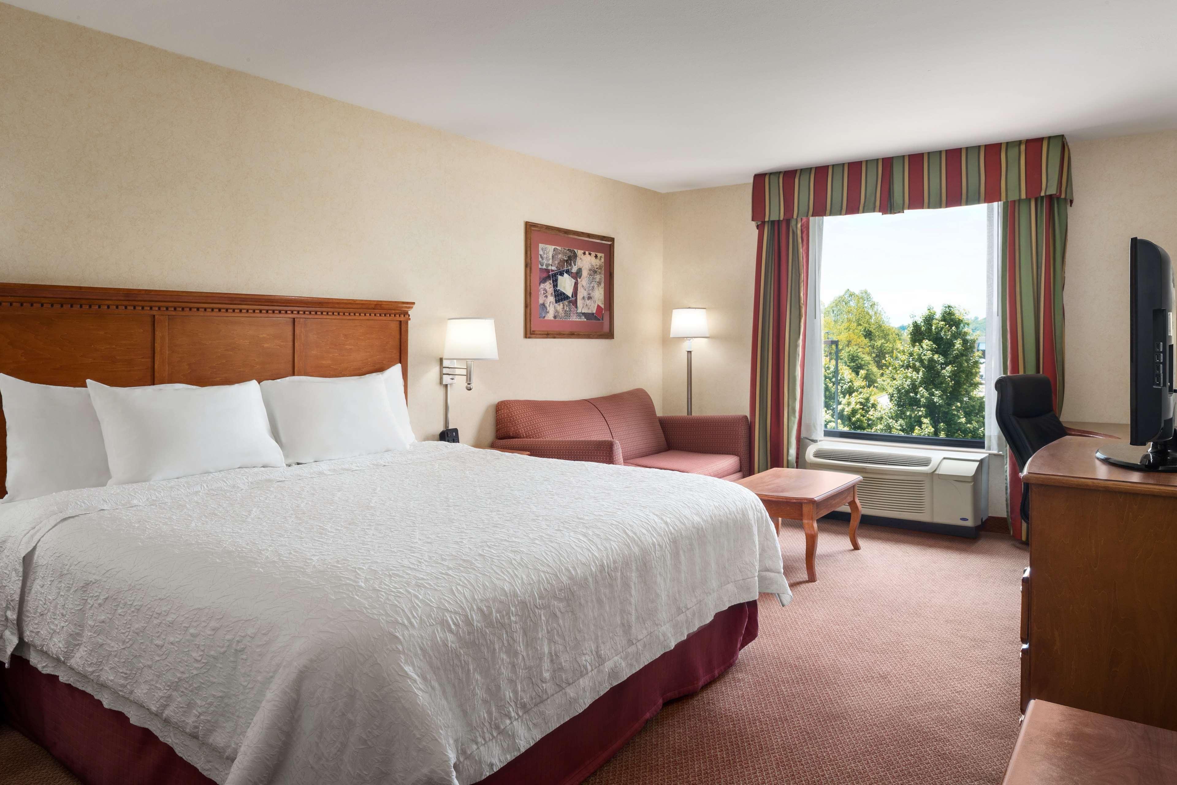 Hampton Inn Belle Vernon Ngoại thất bức ảnh