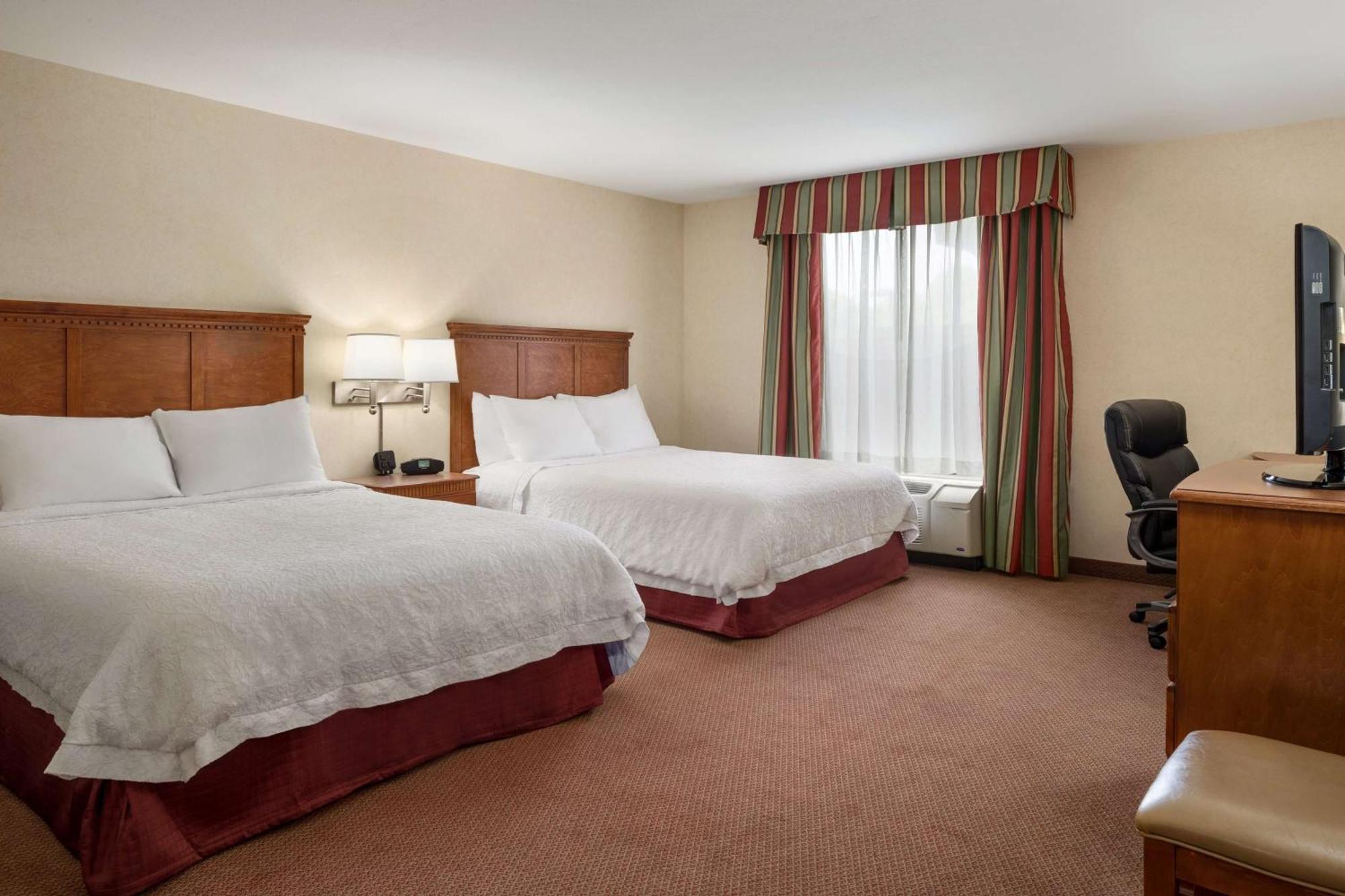 Hampton Inn Belle Vernon Ngoại thất bức ảnh