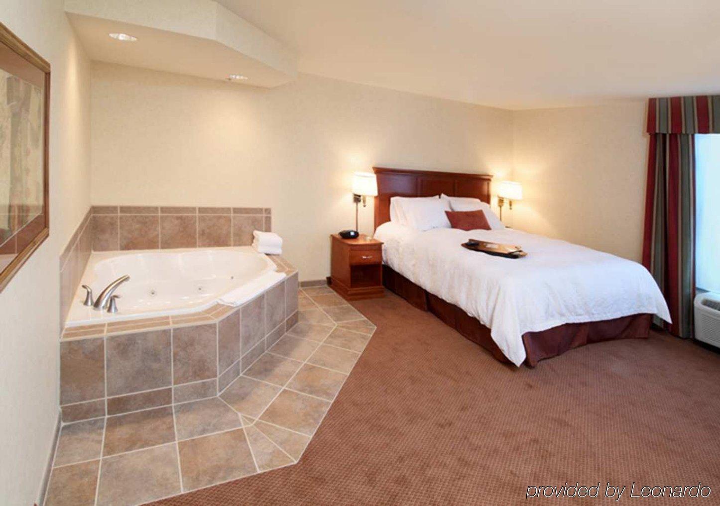 Hampton Inn Belle Vernon Phòng bức ảnh