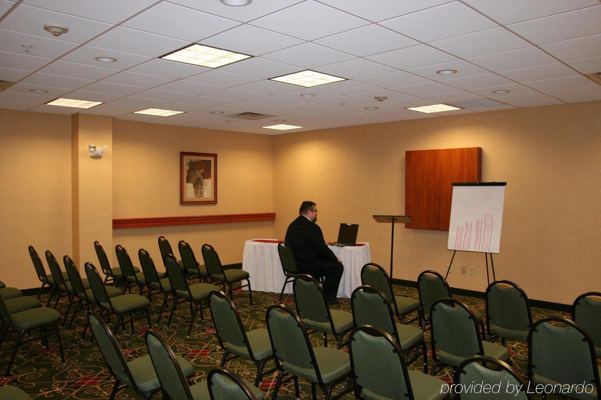 Hampton Inn Belle Vernon Tiện nghi bức ảnh